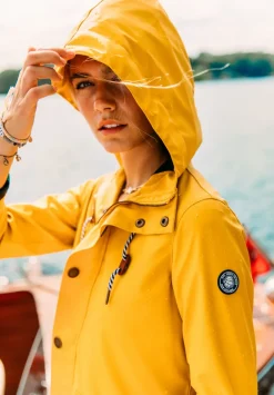 New Kiel James Patrick Old Salt Raincoat (Women'S)